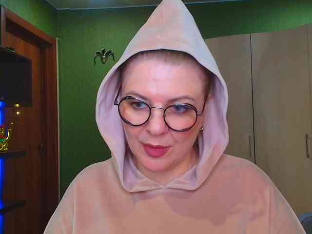 Veronika_Gold webcam