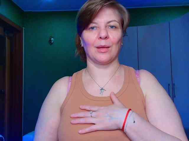 Veronika_Gold webcam