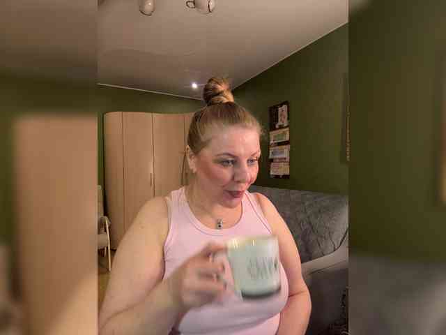Veronika_Gold webcam