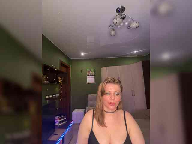 Veronika_Gold webcam