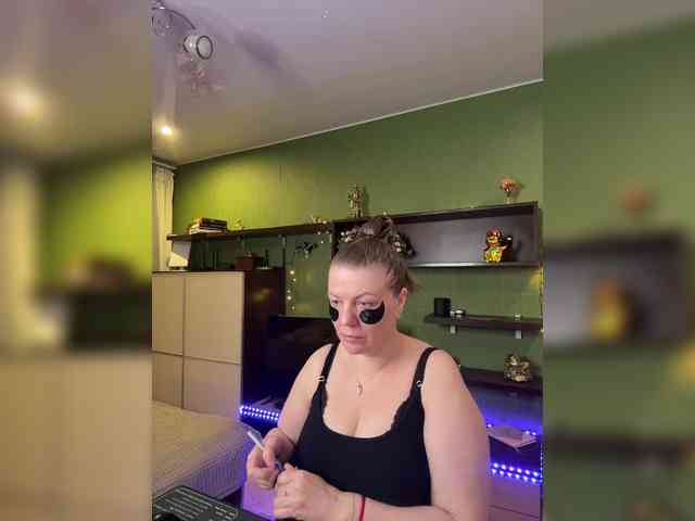 Veronika_Gold webcam