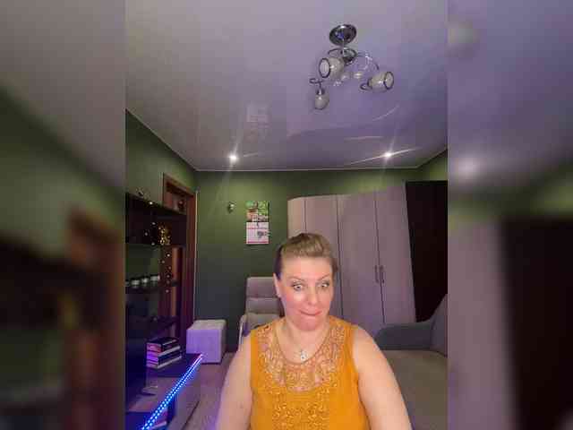 Veronika_Gold webcam