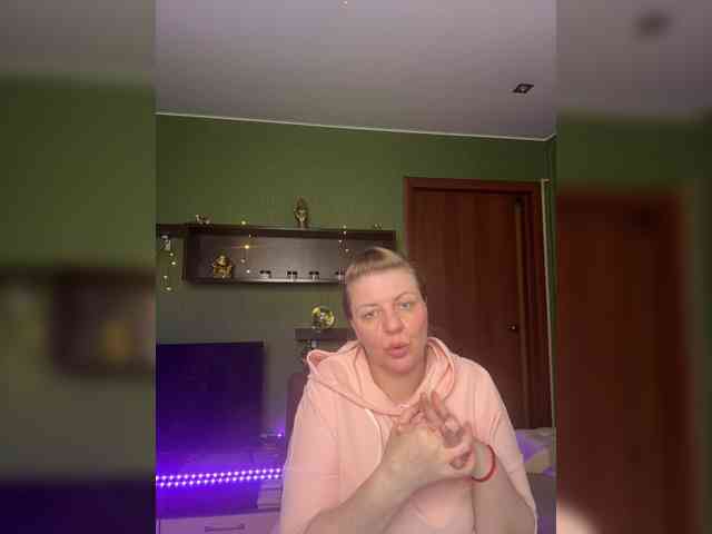 Veronika_Gold webcam