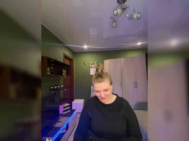 Veronika_Gold webcam