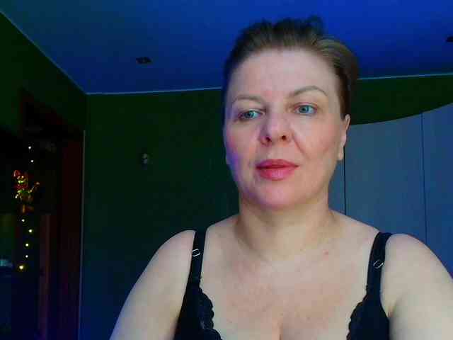 Veronika_Gold webcam