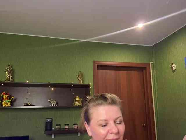 Veronika_Gold webcam