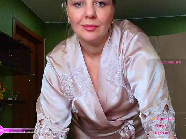 Veronika_Gold webcam