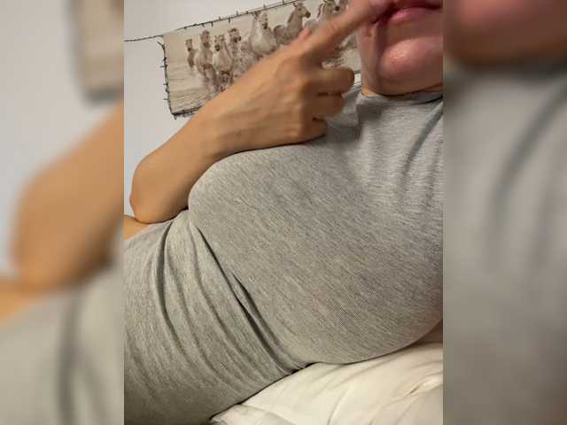 Elinor21 Live Cam on BongaCams