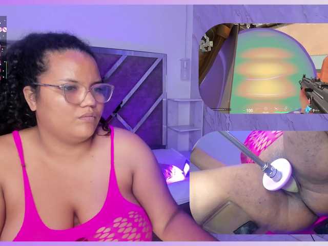 MhiaRey live cam on BongaCams
