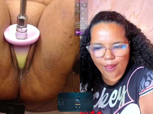 MhiaRey live cam on BongaCams