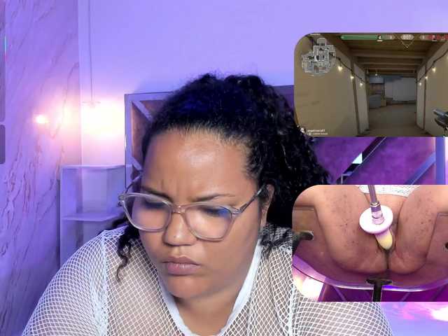 MhiaRey live cam on BongaCams
