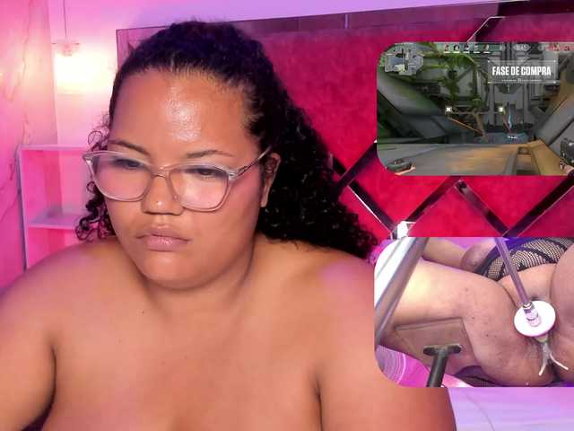 MhiaRey live cam on BongaCams