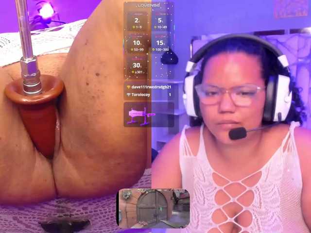 MhiaRey live cam on BongaCams