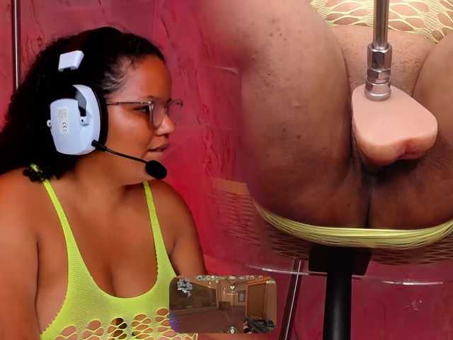 MhiaRey webcam