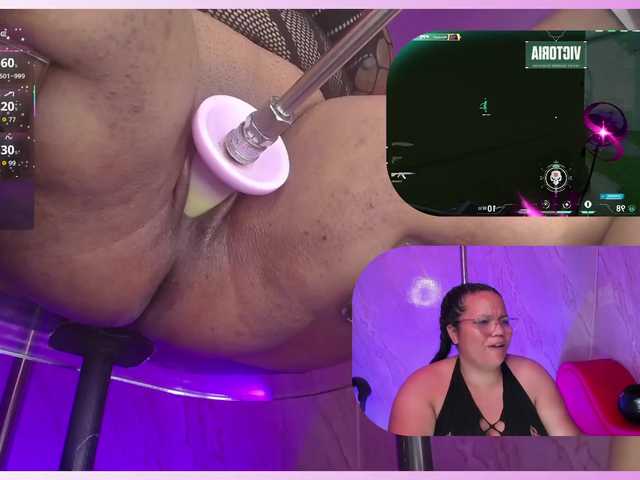 MhiaRey live cam on BongaCams