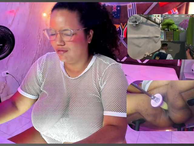 MhiaRey live cam on BongaCams