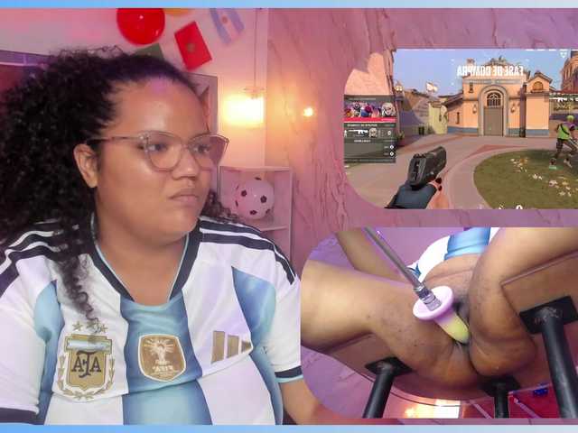 MhiaRey live cam on BongaCams