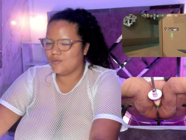 MhiaRey live cam on BongaCams