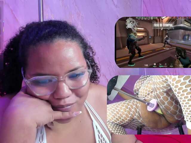 MhiaRey live cam on BongaCams