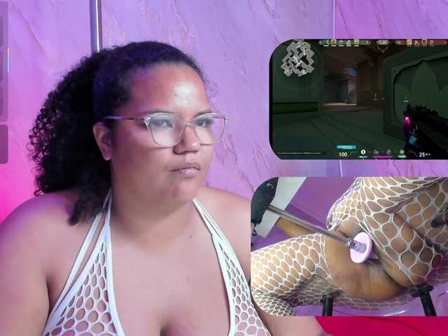MhiaRey live cam on BongaCams
