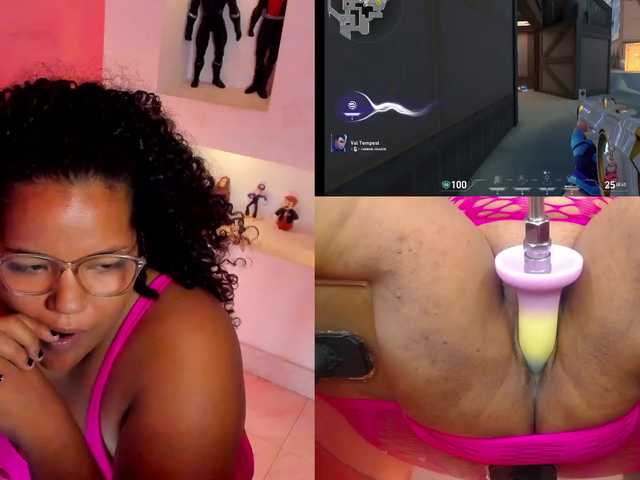 MhiaRey live cam on BongaCams