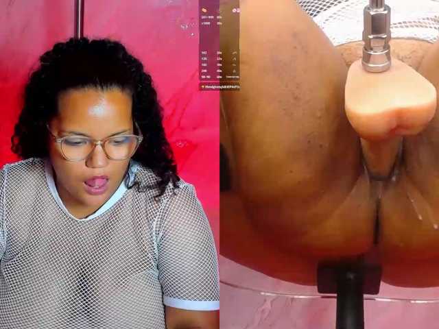 MhiaRey live cam on BongaCams