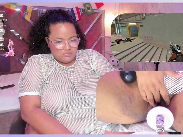 MhiaRey live cam on BongaCams