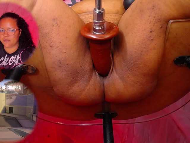 MhiaRey live cam on BongaCams