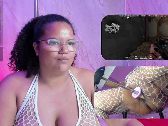 MhiaRey live cam on BongaCams
