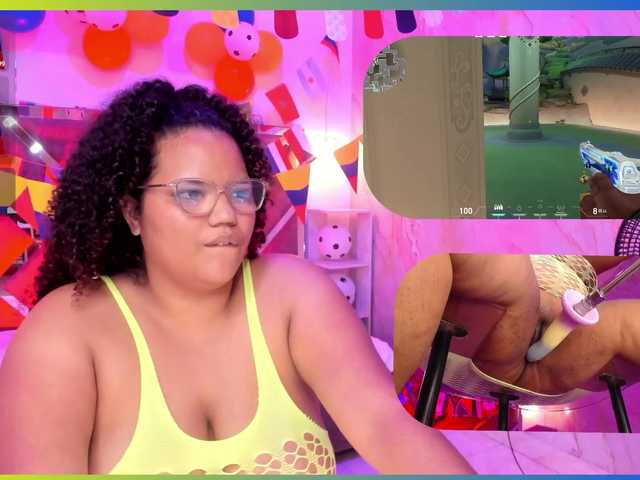 MhiaRey webcam