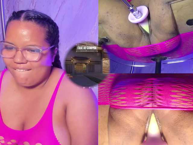 MhiaRey live cam on BongaCams