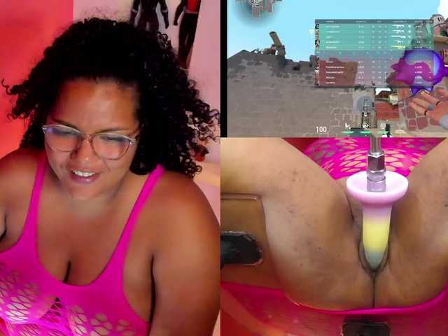 MhiaRey live cam on BongaCams