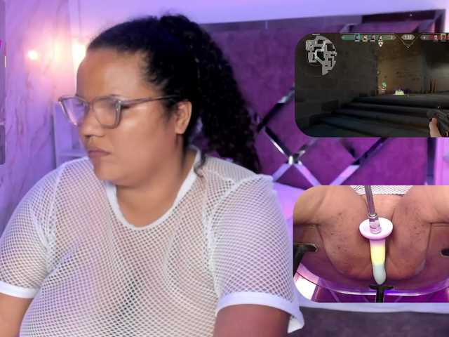 MhiaRey live cam on BongaCams