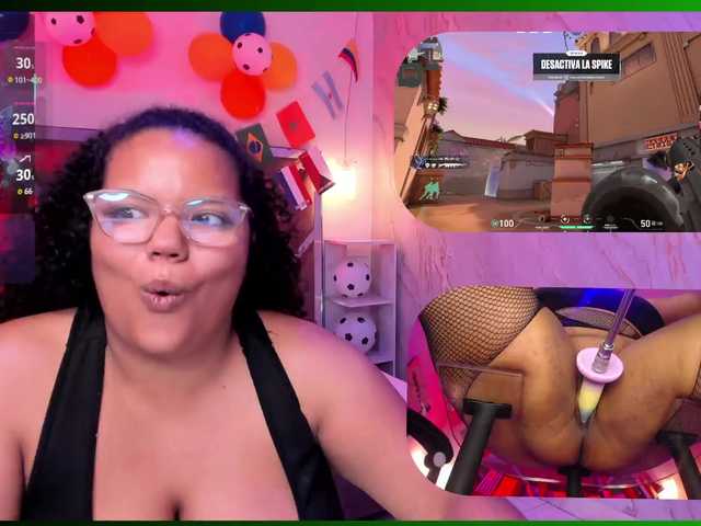 MhiaRey live cam on BongaCams