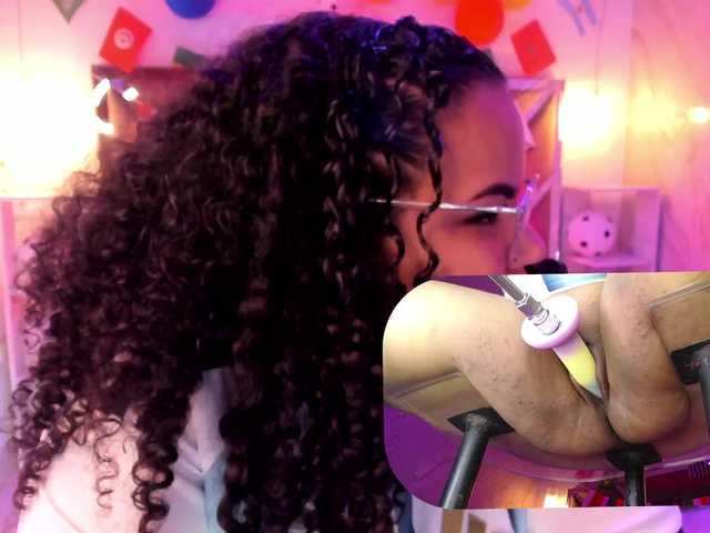 MhiaRey live cam on BongaCams
