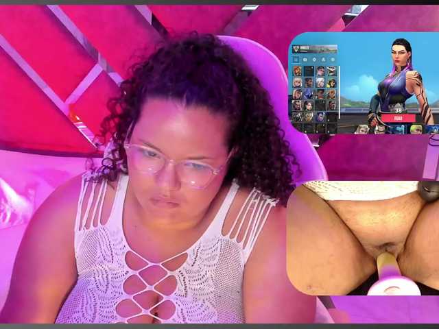 MhiaRey live cam on BongaCams