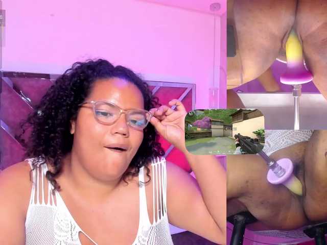 MhiaRey live cam on BongaCams