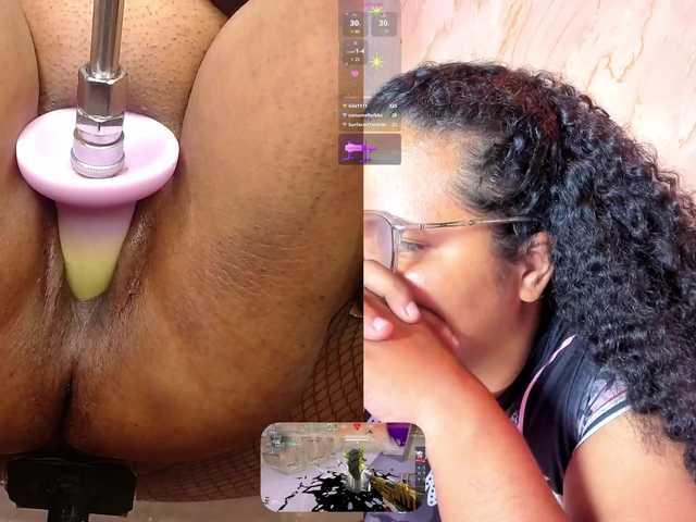 MhiaRey live cam on BongaCams