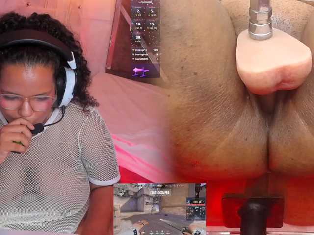 MhiaRey live cam on BongaCams