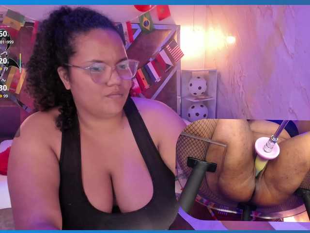 MhiaRey live cam on BongaCams