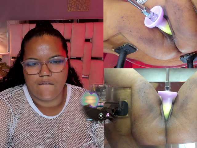 MhiaRey live cam on BongaCams