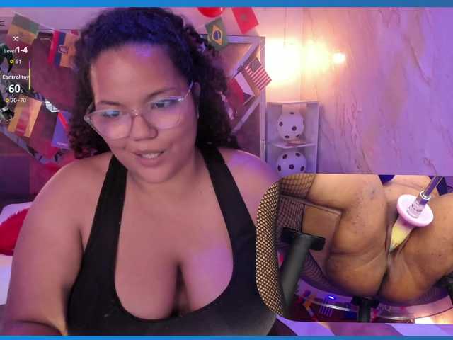 MhiaRey live cam on BongaCams