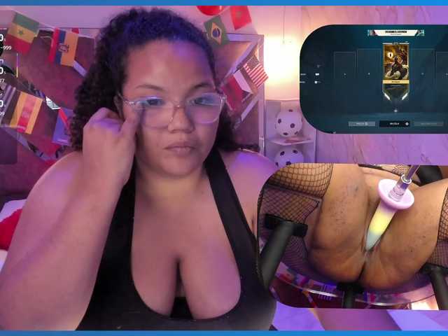 MhiaRey live cam on BongaCams