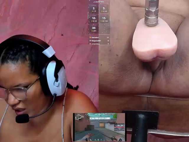 MhiaRey live cam on BongaCams