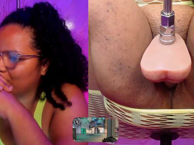 MhiaRey live cam on BongaCams
