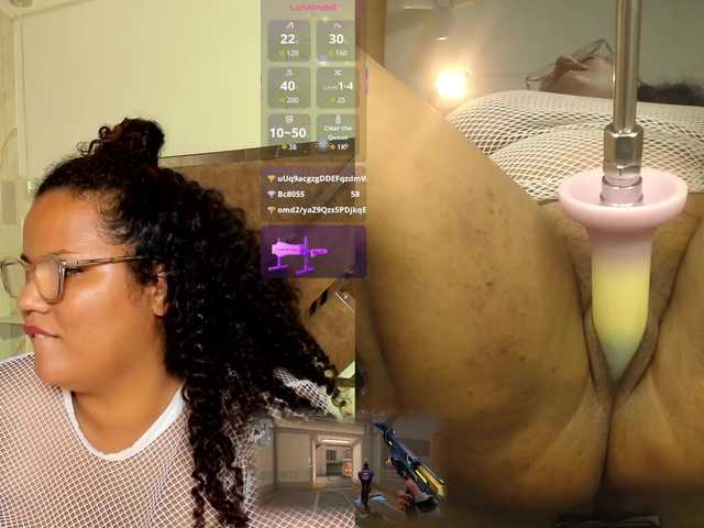 MhiaRey live cam on BongaCams