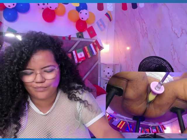 MhiaRey live cam on BongaCams