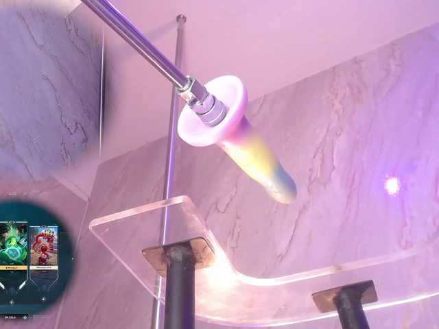MhiaRey live cam on BongaCams