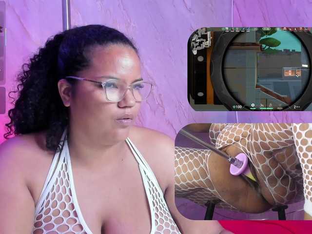 MhiaRey live cam on BongaCams