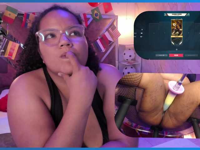 MhiaRey live cam on BongaCams